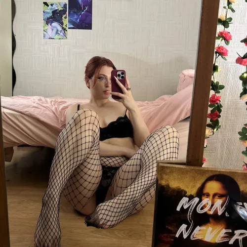 Thumbnail Turn-Ons Guaranteed: HotAngelQueen's Mirror Selfie Shots