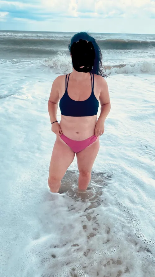 Thumbnail Married Mom Bod Showcase: Wedding Rings Reveal