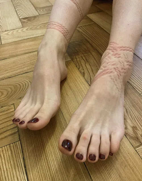 Thumbnail Exploring F25 Rope Marks and Delicious Toes with forloveoflight in BDSMGW