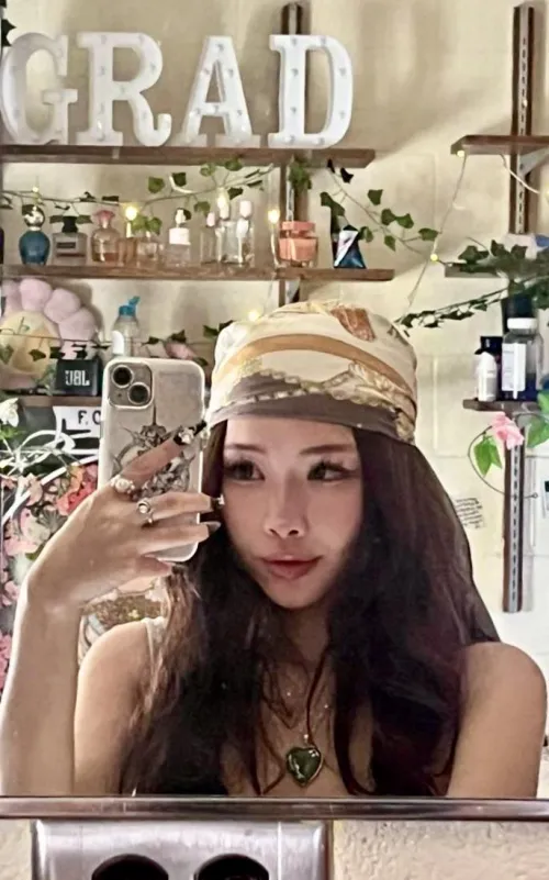 Thumbnail Stylish Asian Girl Fashion Inspiration | Usernumber2099