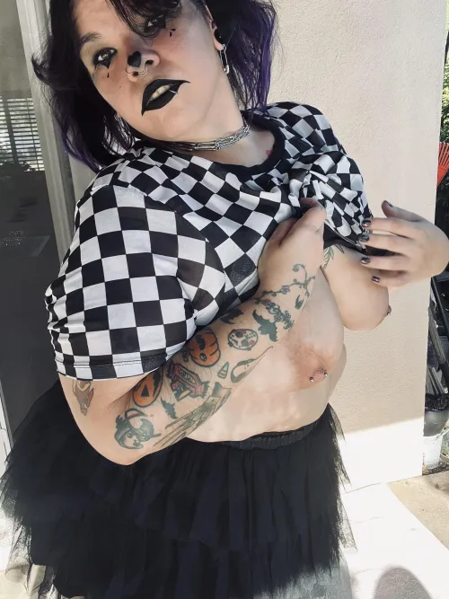 Thumbnail Enter the World of Spooky Emo Clown - A Different Experience Awaits | Nsfw_Amateurs