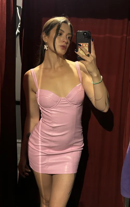 Thumbnail goldennluminous's Seductive Surprise Underneath in CamSluts
