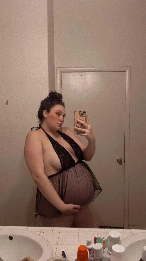 Thumbnail 35 Weeks into Third Pregnancy Milestone | blushbabiesxoxo | pregnantporn