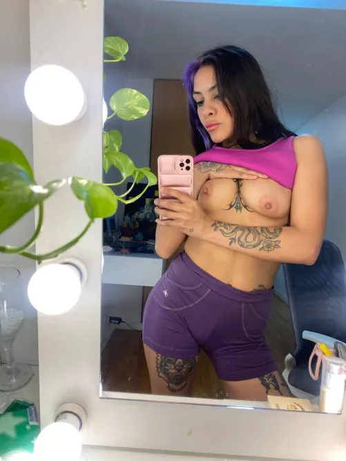 Thumbnail Hands-on Experience with Shanae_Goergen's Mirrored Breasts