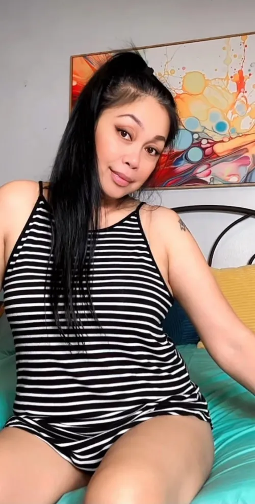 Thumbnail Realasians: Don't Just Look, Come Closer - I Don't Bite Until You Ask by Gkingph