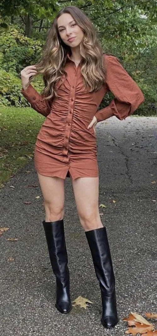 Thumbnail Proper_Affect_2551: Out and About in Stylish Boots