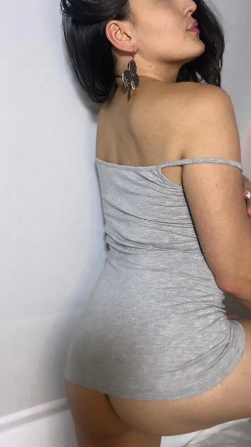 Thumbnail Bee_lublue Takes the Game to Another Level: SexyButNotPorn Insight