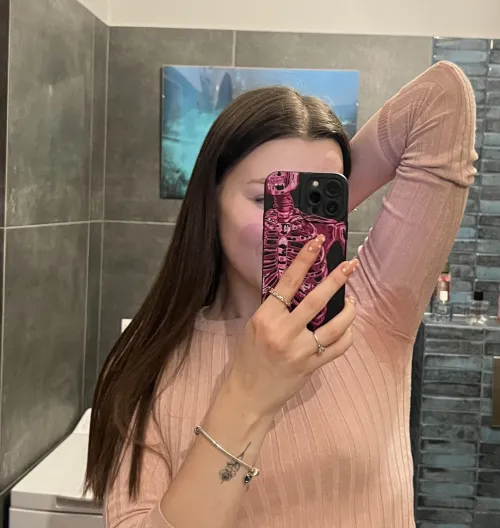 Thumbnail Sweety__Peach: Sultry Aromas in MirrorSelfie