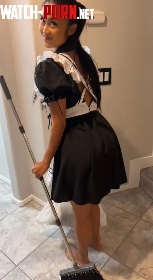 Your sexy maid arrived sir by sunshinemaidxo