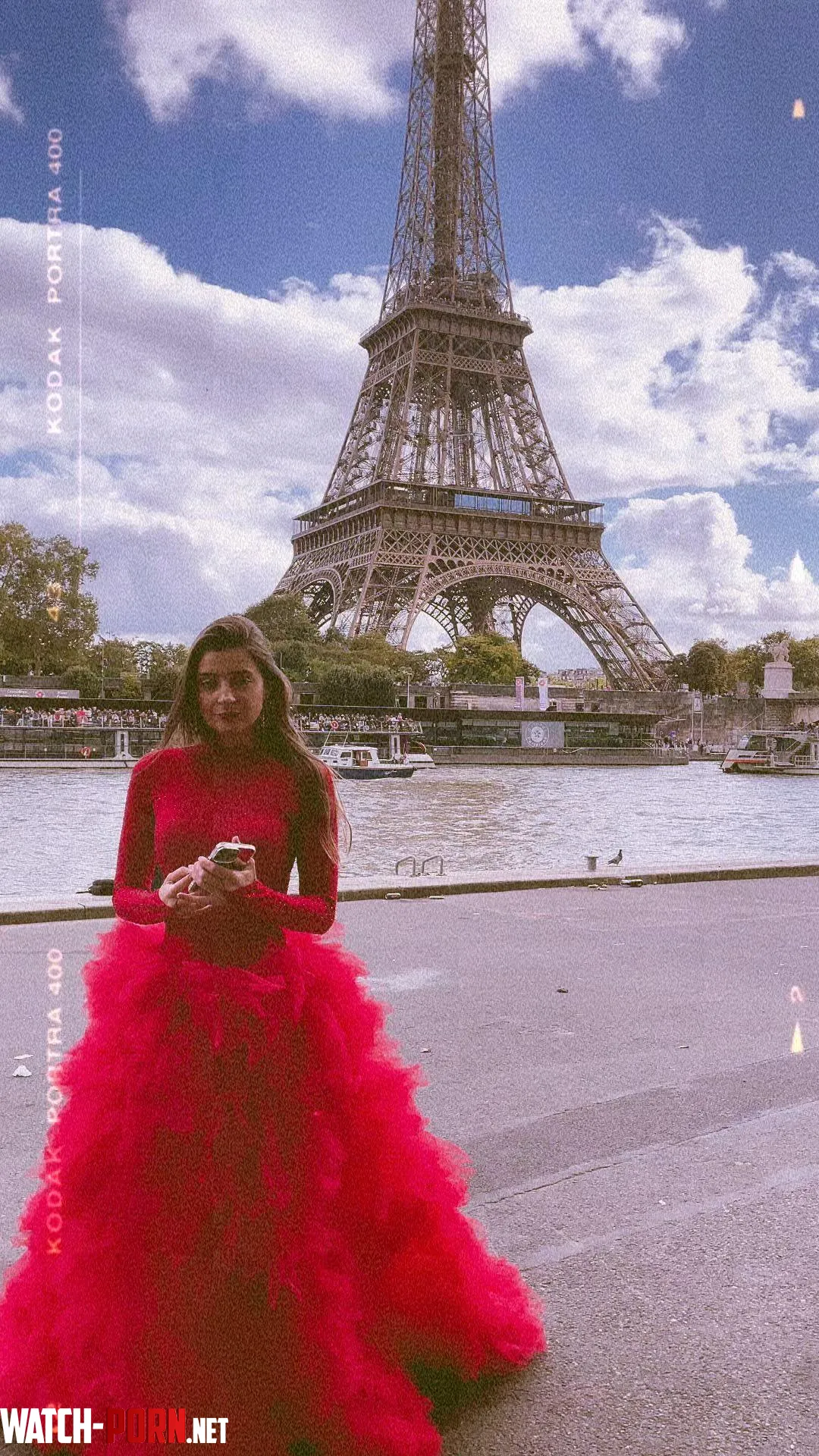 Paris by Amphiquillio