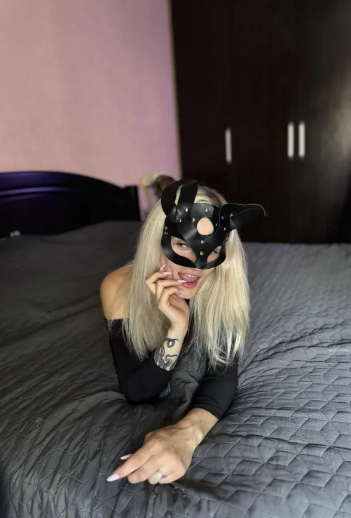 Thumbnail Seductive Bunny Photo by Moon_Foxyy in BunnyGirls Category