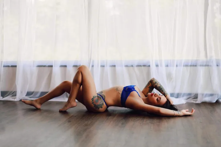 Thumbnail Good Morning and Good Vibes: TSCarlynaLucille's Perspective