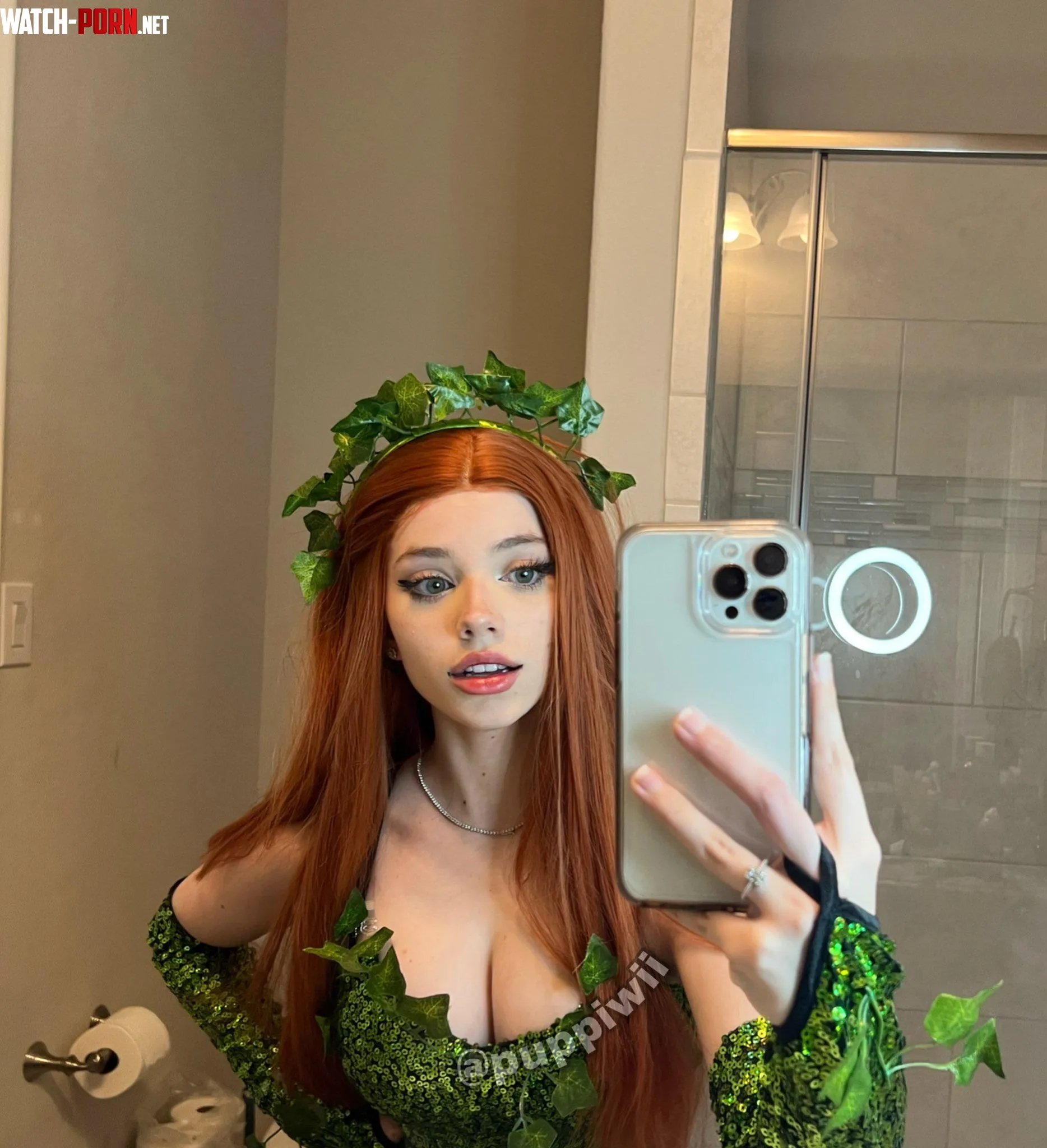 would you like to see the spiciest cosplay i have  by puppiwi
