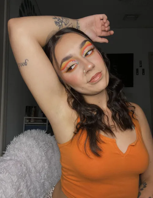 Thumbnail Indulge and Explore: radbitchliv's Armpit Temptations