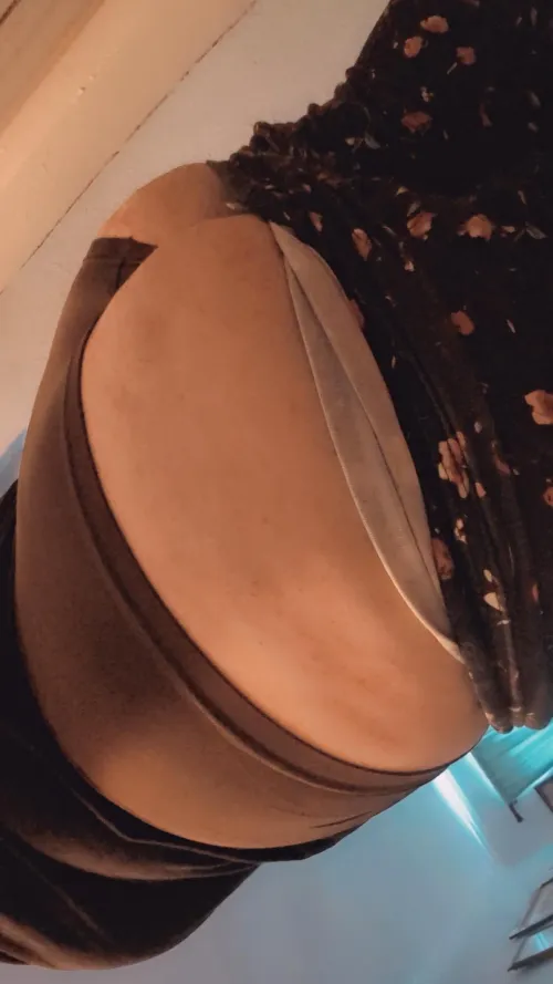 Thumbnail Emotionalduh1556's Flirtatious Query: Do We Like the Ass Too?