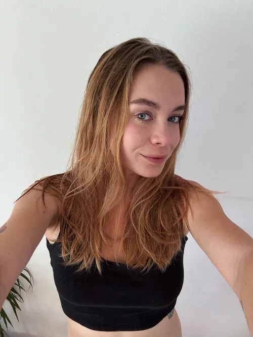 Thumbnail Favorite Croptop Look: A Style Statement