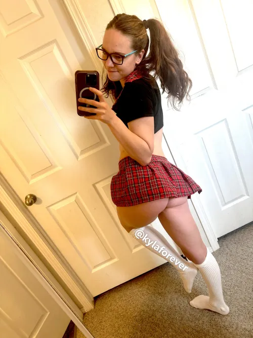 Thumbnail School Girl Charm: KylaforeverRS's Flirty OnlyFans101 Fun