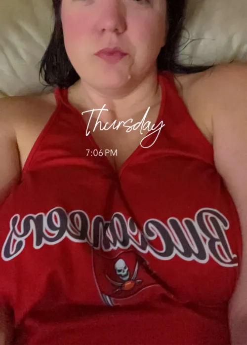 Thumbnail Go Bucs: Fltodcouple's Excitement on Gameday
