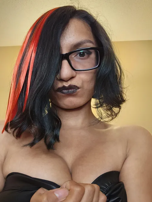 Thumbnail Alt Girl Adventures: The Fascination with Neon-Haired Beauties