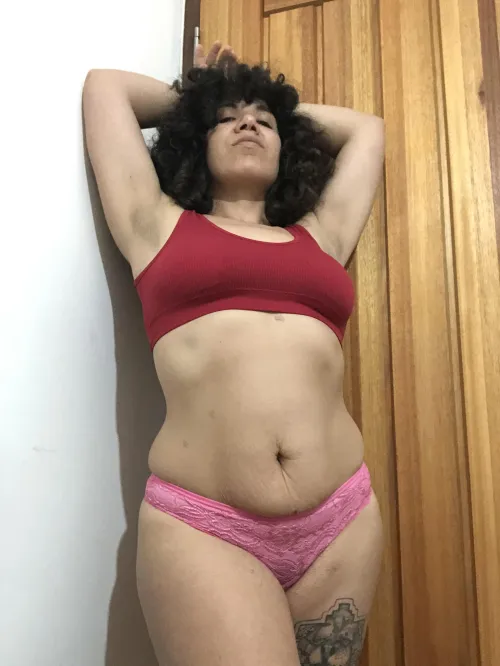 Thumbnail Exploring the Allure of Wet Armpits by luazul_jr | armpitfetish