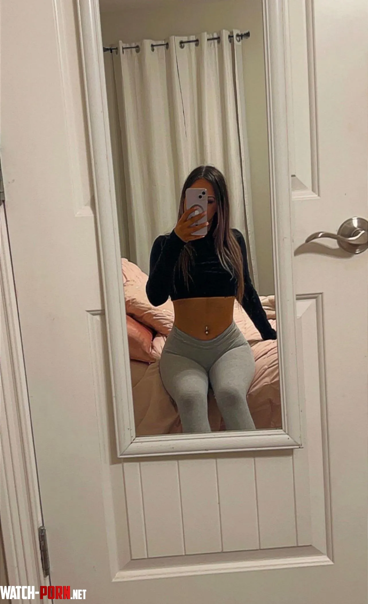 f22 available on snap rn add bree11223 amp ask for my menu  by SweetBreeW
