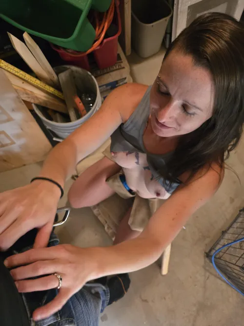 Thumbnail Garage Fun Search: ContractHER's Quest | WeddingRingsShowing