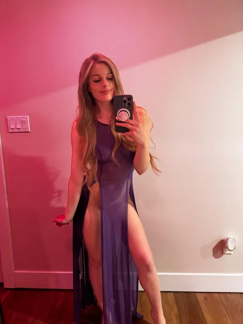 Thumbnail briblossom's Adoration for Slits in Dresses - A Tightdress Journey