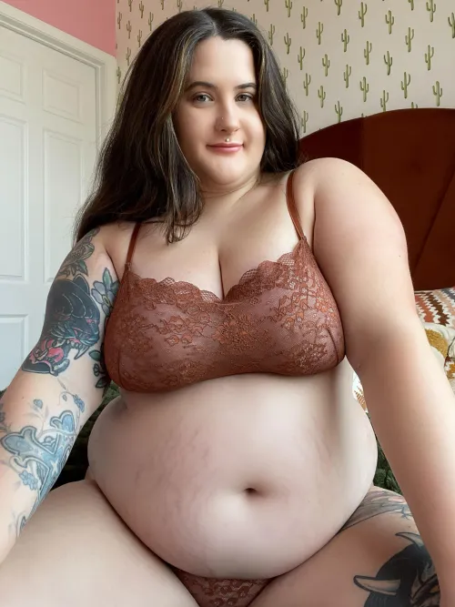 Thumbnail Baring It All: Feedxmexdaddy on BBW_Chubby Beauty