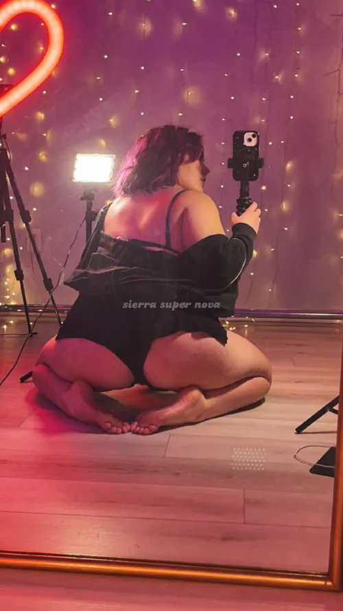 Thumbnail Craving Backshots: Join SierraSuperNova in the Moment