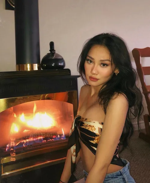 Thumbnail Embracing the Heat: Insights from aznsweet on realasians