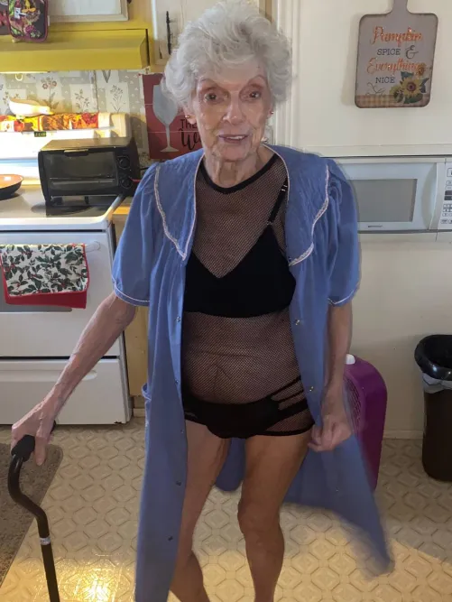 Thumbnail Oldest Real Creator at 85: Meet Lucy-Cutest, the GILF Extraordinaire