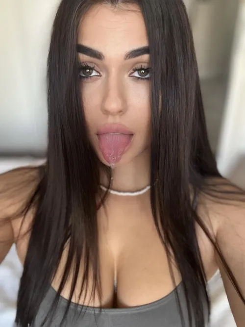 Thumbnail Embracing Sensuality: Discovering Clemence_lila's Ahegao Charms - RealAhegao