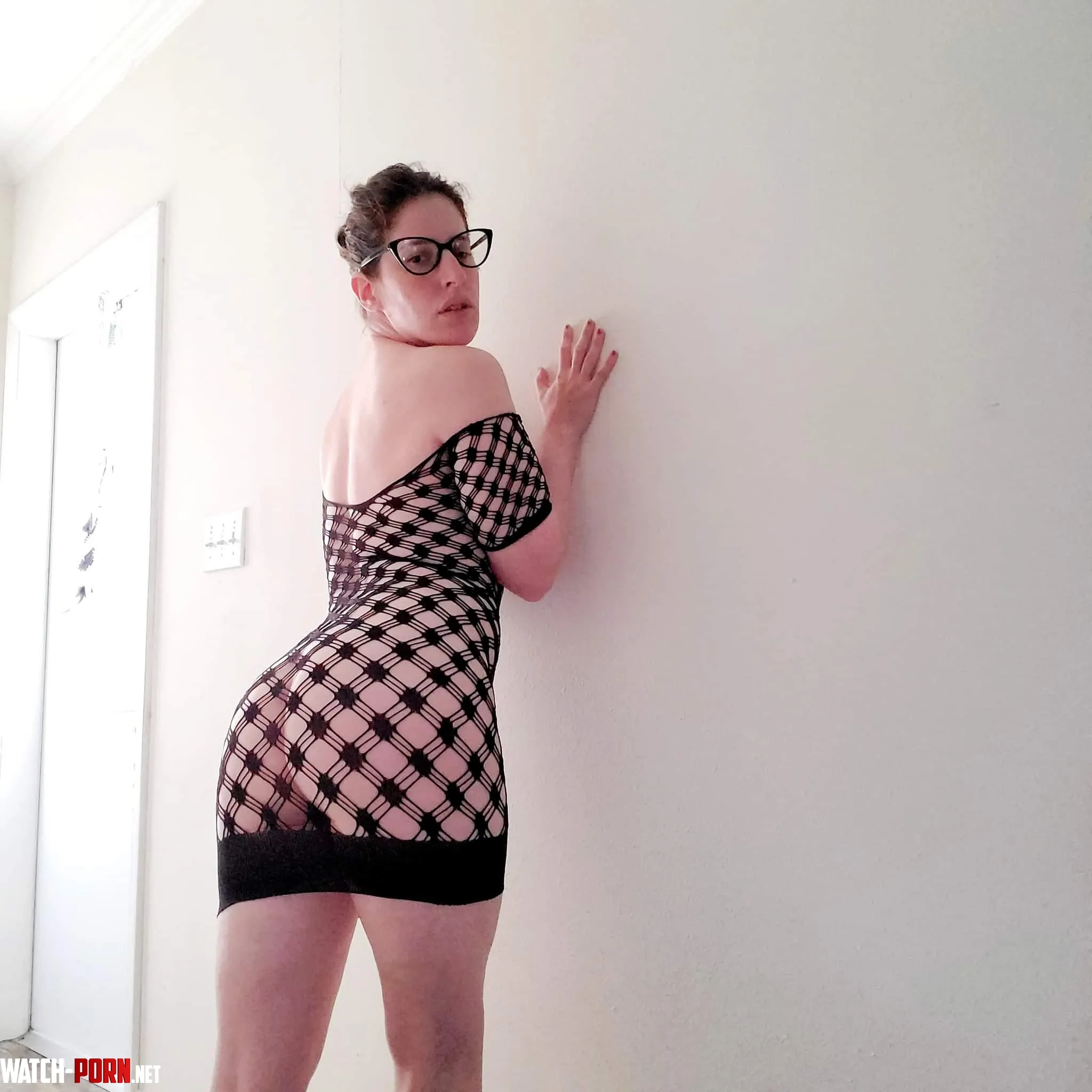 Little body with a big  and a big butt by PerformanceCandid775