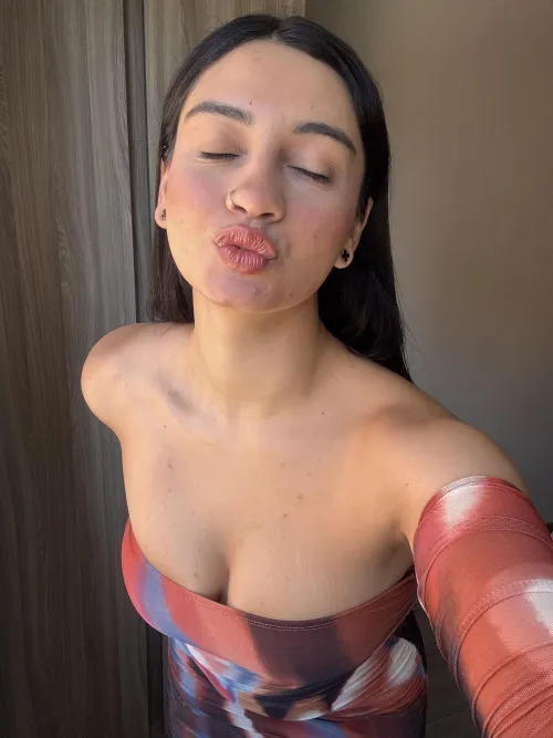 Thumbnail Engage with BARBXPOXI for Alluring Snapchat Content