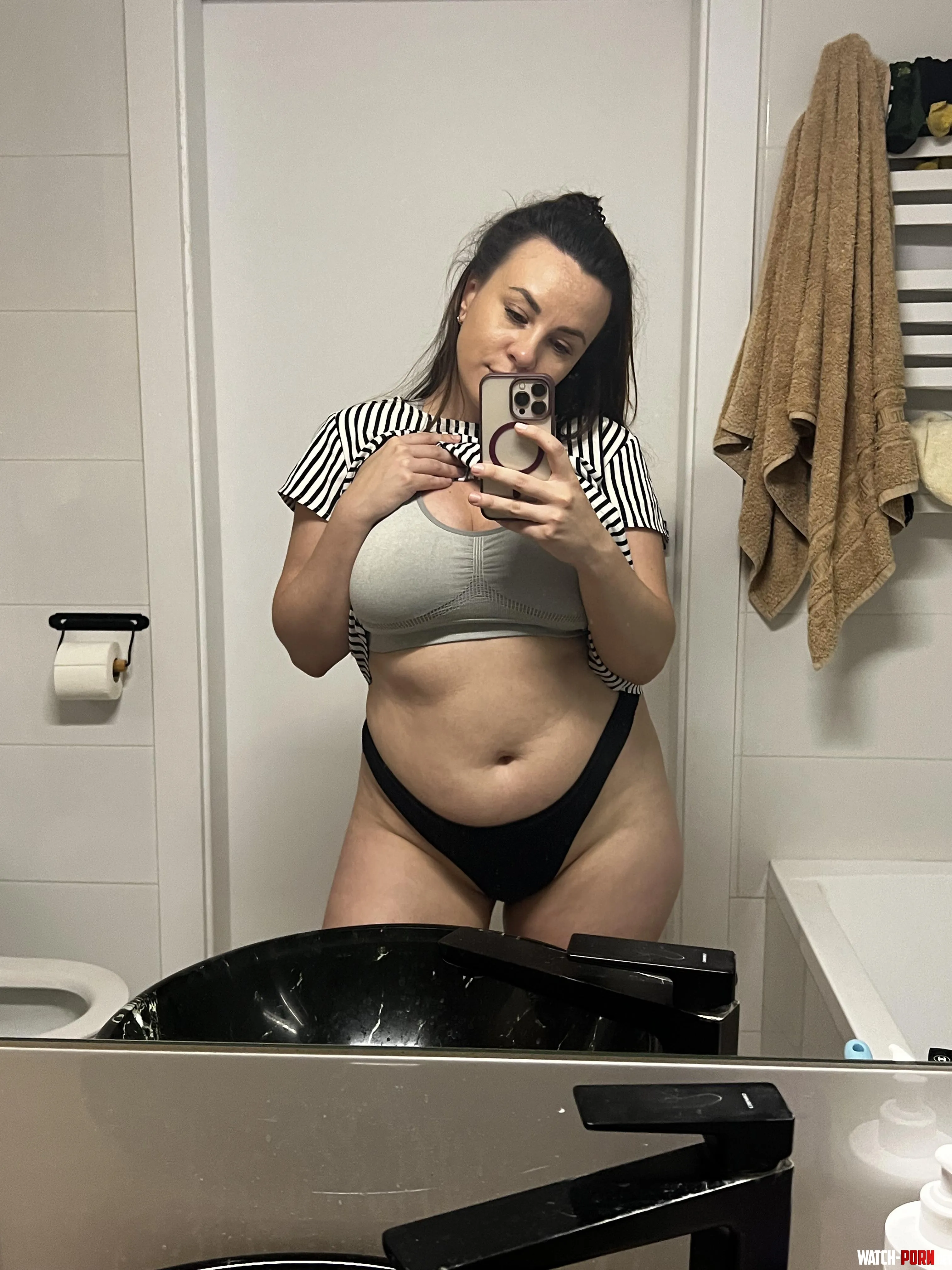 Tired to be skinny  by _Kathy_Moss_