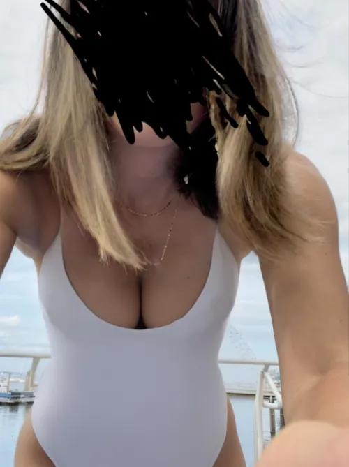 Thumbnail Longing for Warm Weather: GianaCeleste's Downblouse Regards
