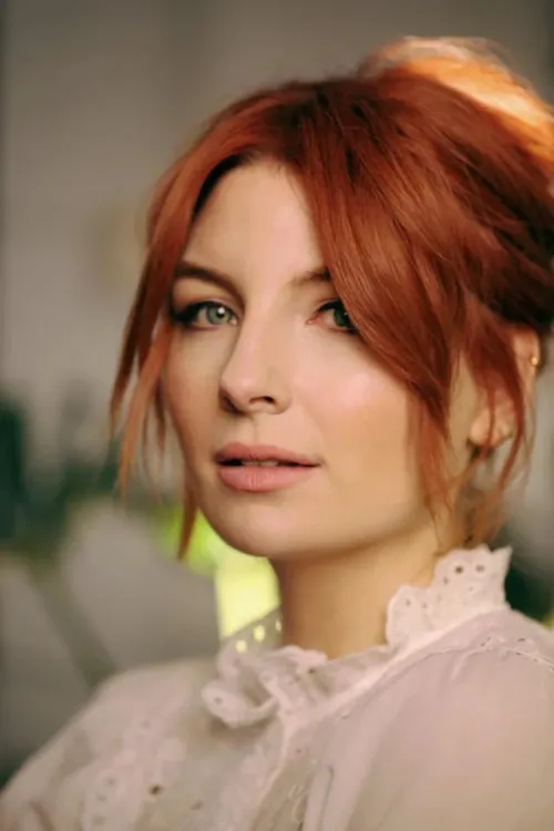 Thumbnail Alice Levine's Charm: A PrettyGirls Spotlight by KindIncident9468