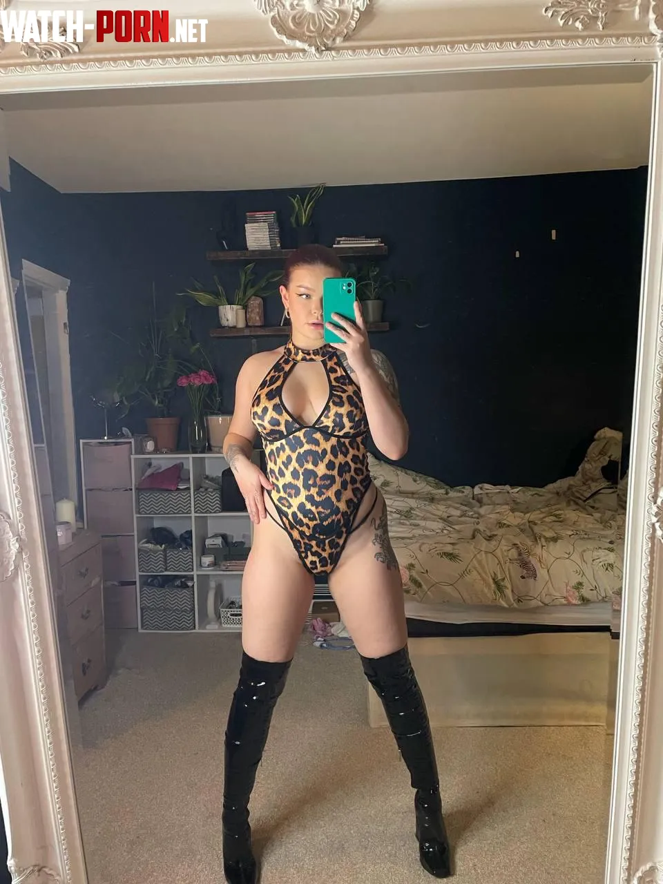 these thighs can crush your face by BlossomBurst