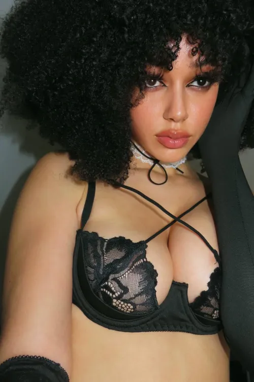 Thumbnail Paradise Awaits: Step Inside with angel_yumeko