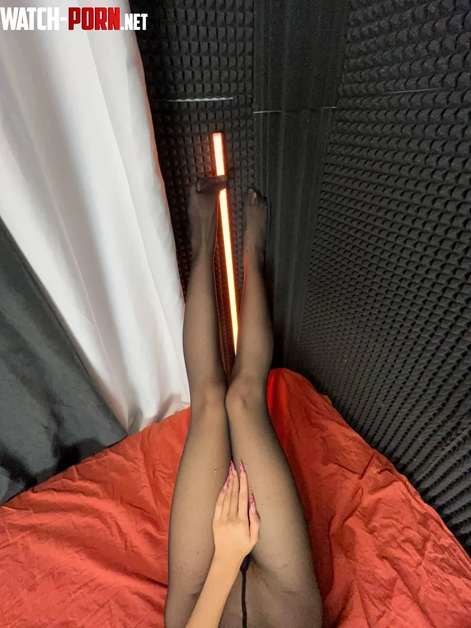 I wear pantyhose without panties by SweetpetiteChik