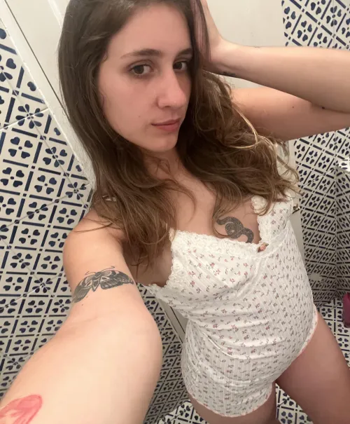 Thumbnail babysweetxx1 Offers Hot VC Session for Free on OnlyFans101