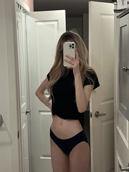 Thumbnail Mastering Mirror Pics like a Pro with SexyLinnea