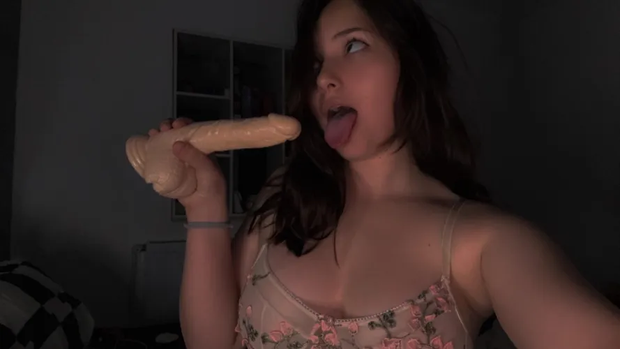 Thumbnail Great Skills with Small Boobs: Criss0123's Expertise
