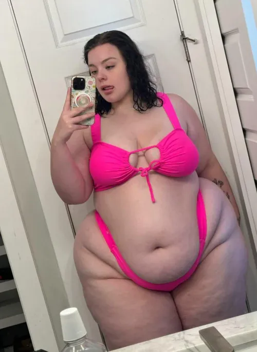 Thumbnail Snowangelcake: A Handle Worth Holding | ssbbw