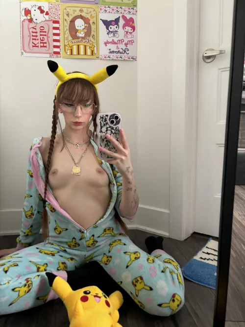 Thumbnail MirrorSelfie Confidence Boost by y0urbabyd0ll