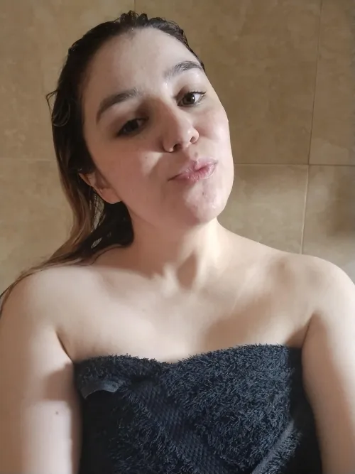 Thumbnail Post-Shower Glow: Kleoopotra's Reflection on Hygiene | GirlsShowering