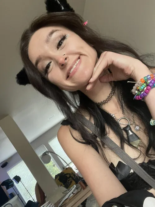Thumbnail Outfit Showcase: FakeGothGurl | OnlyFans101