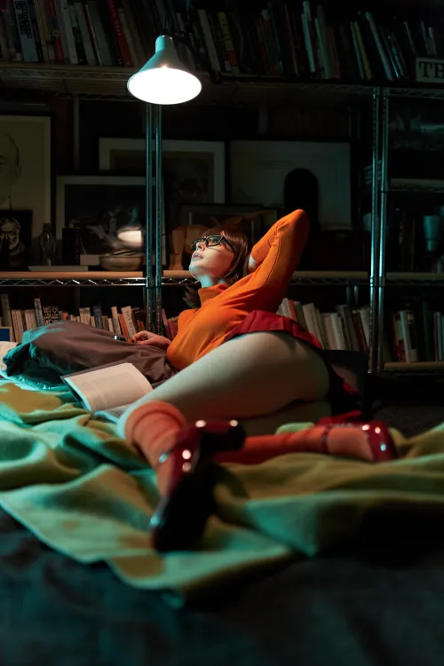 Thumbnail JennaLynnMeowri's Velma Dinkley Scooby Doo Cosplay by Secret_Sonata