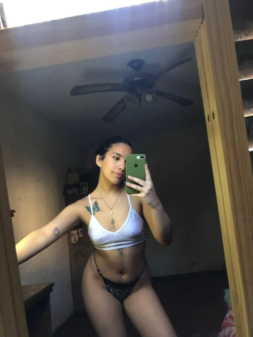 Thumbnail spicybaexo's Candid Desire: Wanting to Be Your Cumslut