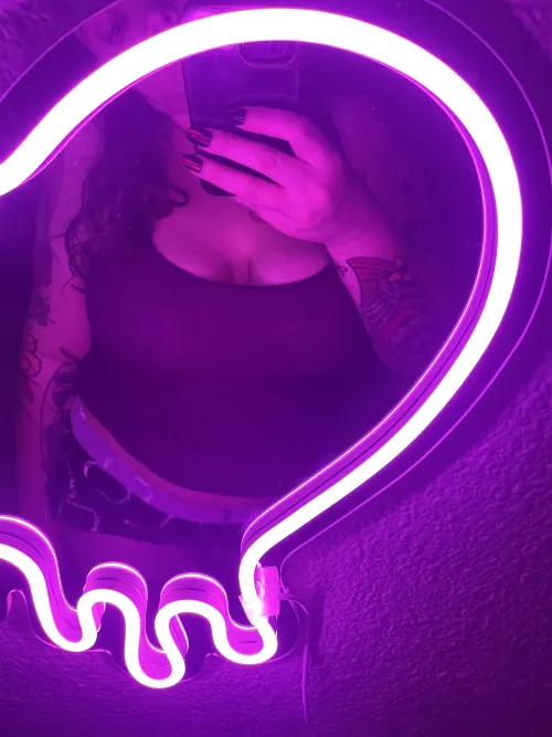 Thumbnail Happy Spooky Season with Andiwilde69